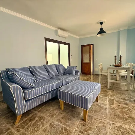 Renovated Townhouse Holiday home