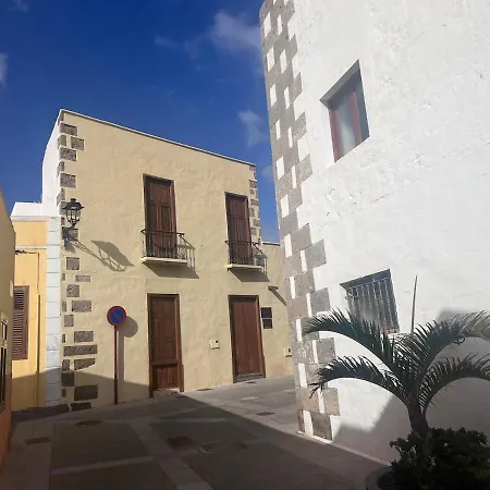 Holiday home Renovated Townhouse *