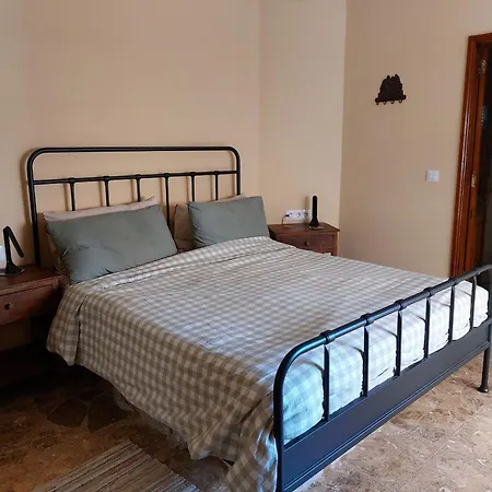 Renovated Townhouse Holiday home