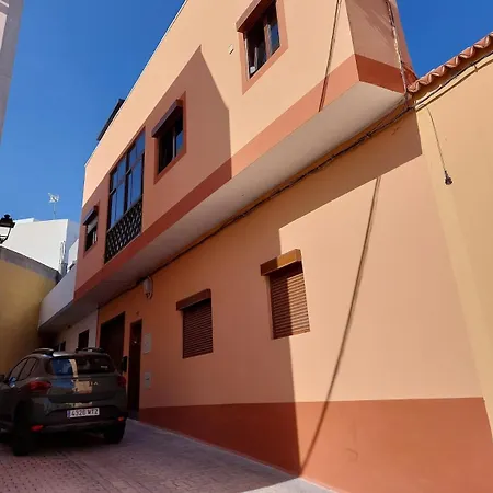 Renovated Townhouse Holiday home *
